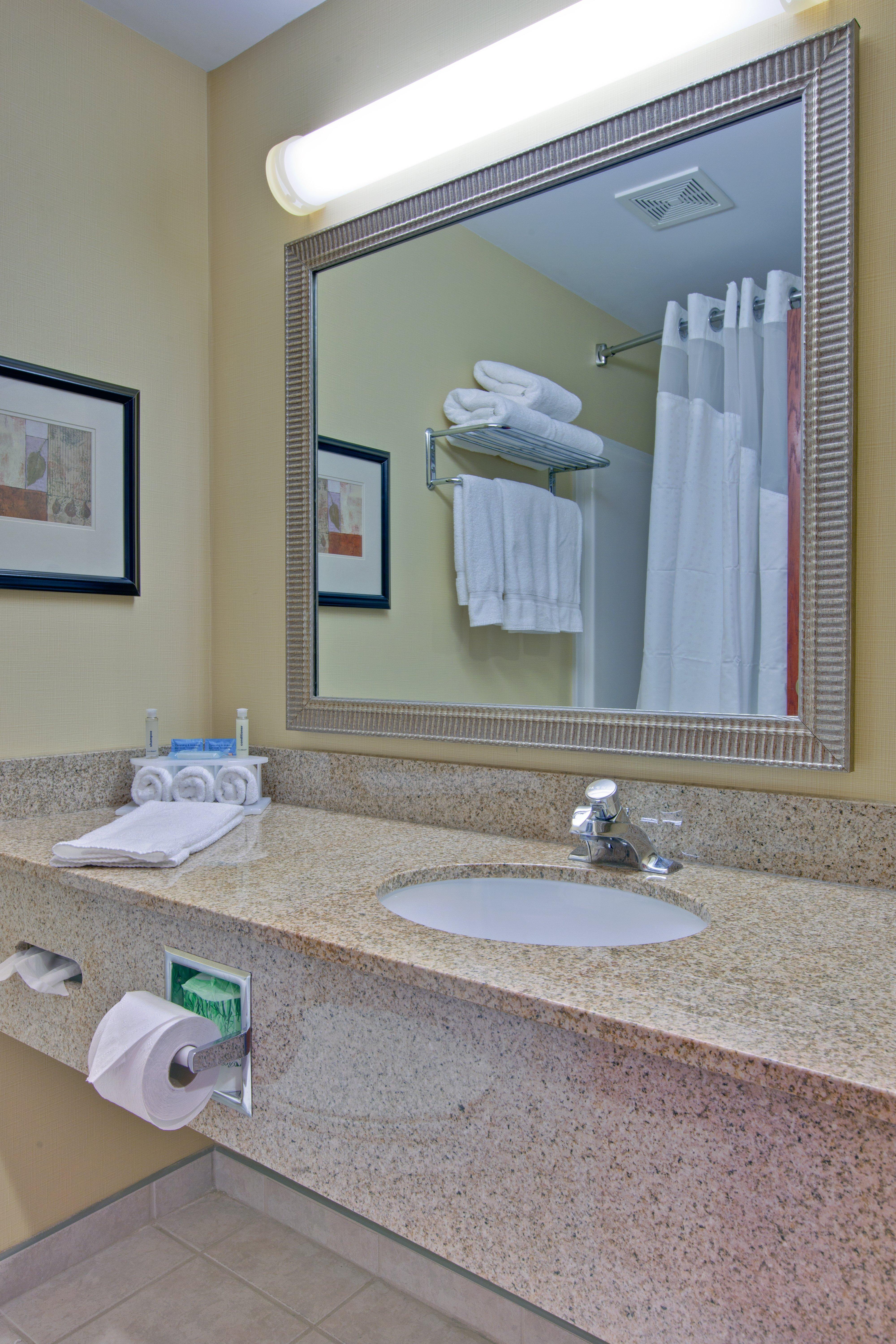 Holiday Inn Express Sault Ste Marie By Ihg Exterior photo