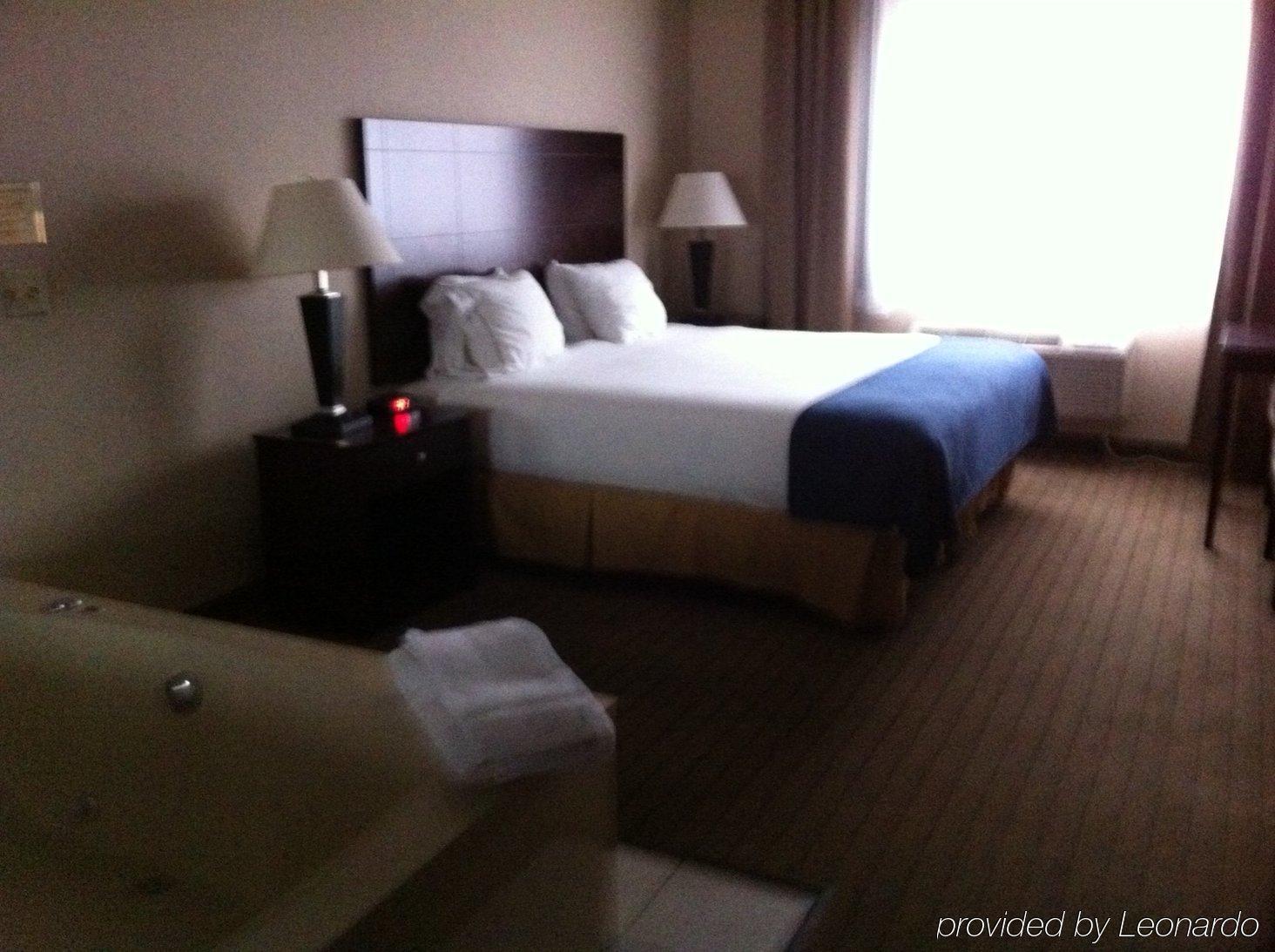 Holiday Inn Express Sault Ste Marie By Ihg Exterior photo